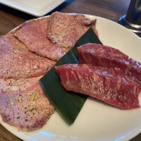 焼肉うしごろ 新宿三丁目店 - 