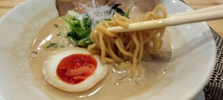 Menya Ichi - 鶏豚ラーメンのストレート麺