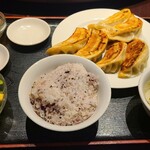 SANKOUEN CHINA CAFE & DINING - 