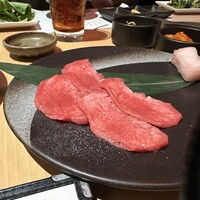 近江うし焼肉 にくTATSU 銀座店 - 