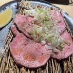 タンとレモンサワー焼肉じゅうたん 幡ヶ谷店 - 