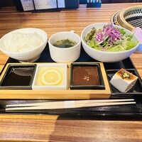 焼肉 龍園 西中洲店 - 