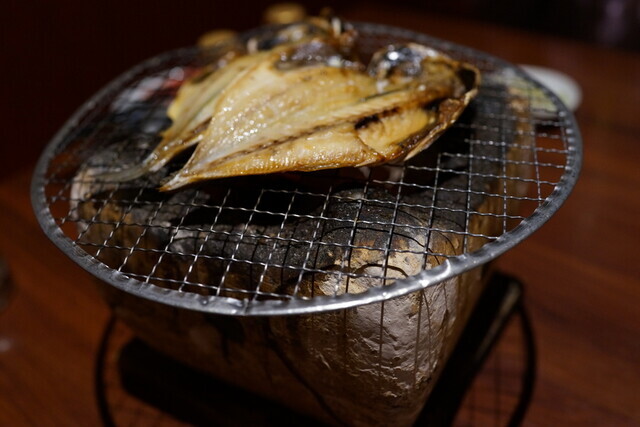 福島市の居酒屋『庵八（アンパチ）』- 地元食材と豊富なメニューで楽しむ大人の夜