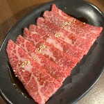 焼肉 肉萬 - カルビ