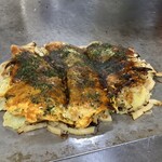 広島風お好み焼き 石 - スペシャルうどん
            ¥950