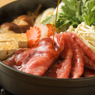 在壽喜燒、涮涮鍋、牛排中品嚐A5仙台牛的各個部位。