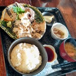 光る海 - 活ツブ刺し定食