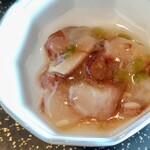 光る海 - タコわさ