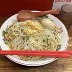 ザ・ラーメン スモールアックス - ラーメン（ニンニクカラメ）＋煮玉子