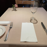 フランス料理 ラ・ミッション - テーブルセット