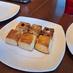 グリロジー バー＆グリル - 