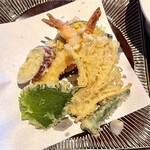 和み家 - 海老と野菜天ぷら盛り合わせ【990円（税込）】