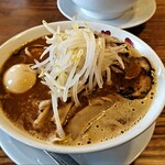 てっぱつ屋 - 料理写真:てっぱつ豚骨タンタンメン@1450円