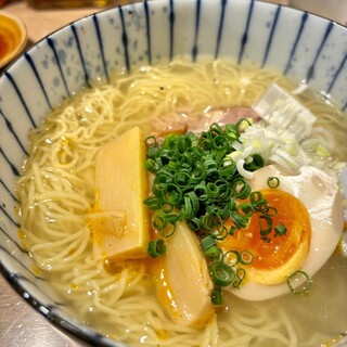 [Monday only] Exquisite! Japanese-style meal Ramen