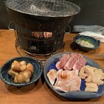 炭火焼肉ホルモン 哲 - 