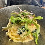 キャロル - かぶと銀鮭のクリームパスタ