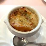 ベルクール - シェフ特製オニオングラタンスープ！