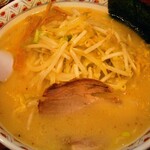 北海道らーめん おやじ 町田店 - おやじ麺（味噌味）野菜入り　700円