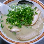 長浜ラーメン 博多っ子 - チャーシュー麺