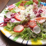 Additive-free Prosciutto & fruit salad