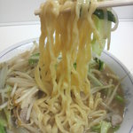 トナリ - 極太平打麺