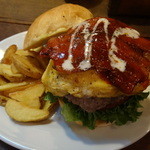 パントリー コヨーテ - ローリングロックバーガー（１，２５０円）