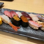 Tsuki Di Kagura Sushi - 