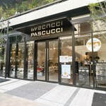 CAFFE PASCUCCI  - 昨年西宮ガーデンズ プラス館に
                      OPENしたイタリアン･カフェ
                      定休日は月曜日です