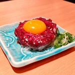 Horsemeat Tsukimi Yukhoe