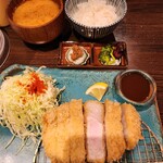 とんかつ豚料理 寿樹 - 