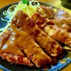 Tonkatsu Tonki - 皿からはみ出すみそ特とんかつ！