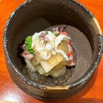 銀座 しのはら - イワシ　柊　白魚　鮑菜の花　子持ち昆布　車海老　鮑　ホタテ　ホタルイカ　掛け酢の煮凝り