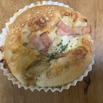 ベーカリー&カフェ ルパ - グラタン風パン