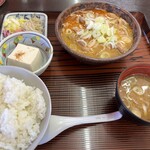 もつ煮屋 日の出食堂 - 