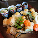 土家 - 25年12月②　前菜盛り合わせ