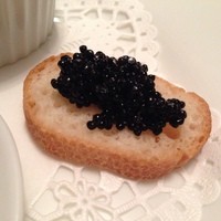 鉄板焼レストラン八景 - いつも思う。キャビアの何が美味いのかw
                だから何って感じぃw