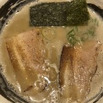 濃厚煮干とんこつラーメン 石田てっぺい - 