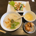 海鮮中華料理 呑 - 料理写真:中華粥と海鮮の炒め物