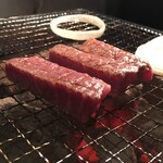 近江牛 焼肉竹 - シャトーブリアンがいい感じで焼けてきました