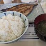 杉国商店 - ごはんセットは味噌汁と漬物＆海苔佃煮
