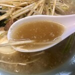 ラーメンショップ - ぬるめのスープ