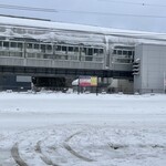 さっぽろ純連 - 店舗向かいの駐車場？