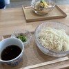 そうめんや木箱