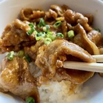 中華キッチン 桂林 - 豚肉の照り焼きご飯、かなり上質の豚丼