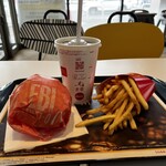 マクドナルド - 料理写真:えびフィレオのセット(税込み700円)