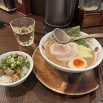 大分ラーメン ヌードルワークス - 