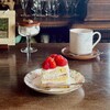名曲喫茶 柳月堂 - 料理写真:苺のショートケーキ、ホットストレートティー