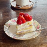 名曲喫茶 柳月堂 - 苺のショートケーキ