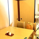 うなぎ 久保田 - 和室のお座敷にテーブルという斬新スタイル