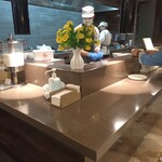 Royal Orchid Lounge - ライブキッチンとか